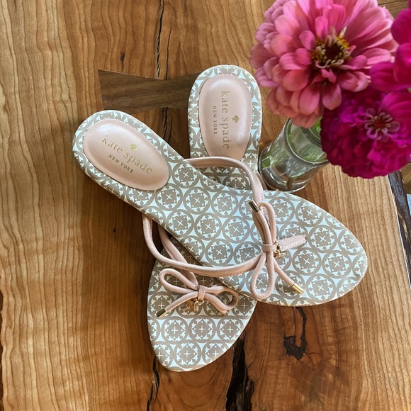 Kate Spade New York, Princess Pink, Bow-Tie Sandals. Sz. 7.5. Worn Once! - Picture 2 of 6